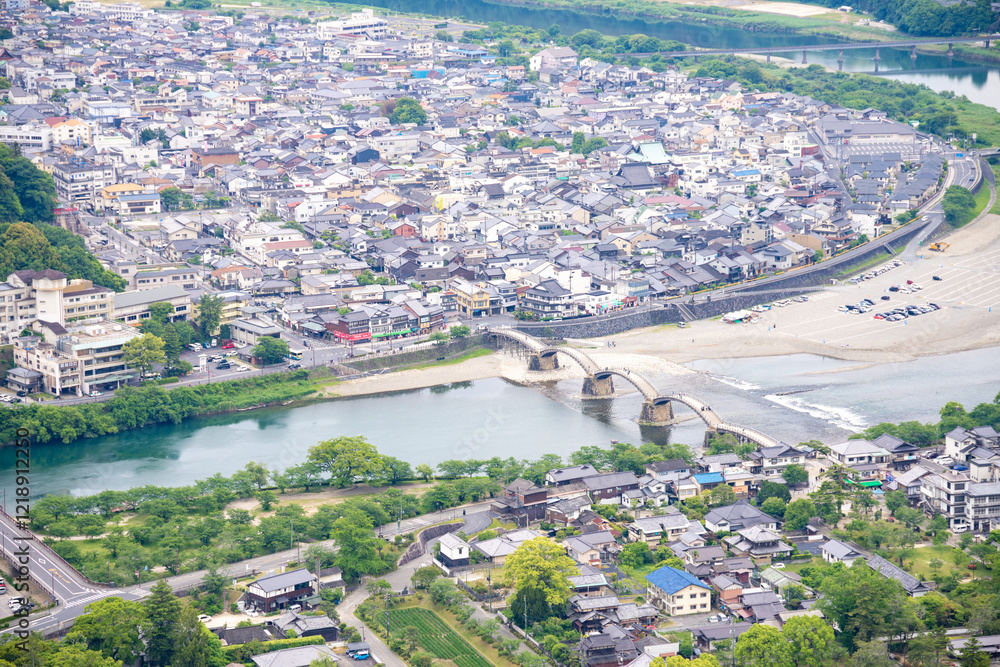 岩国の城下町、錦川の河岸、山口県、日本、5月