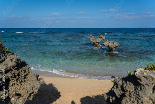 快晴の日に見るハートロック・古宇利島・沖縄県 photo