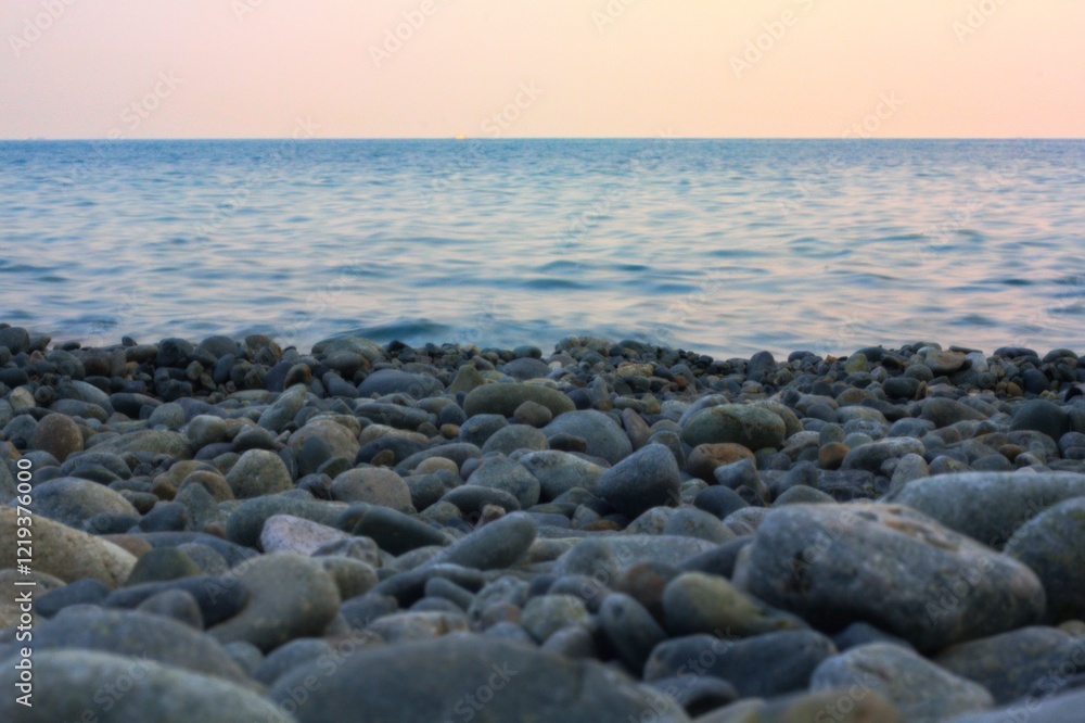 자갈밭 해변 (Pebble Beach at sunset) 자갈밭 해변 (Pebble Beach at sunset)