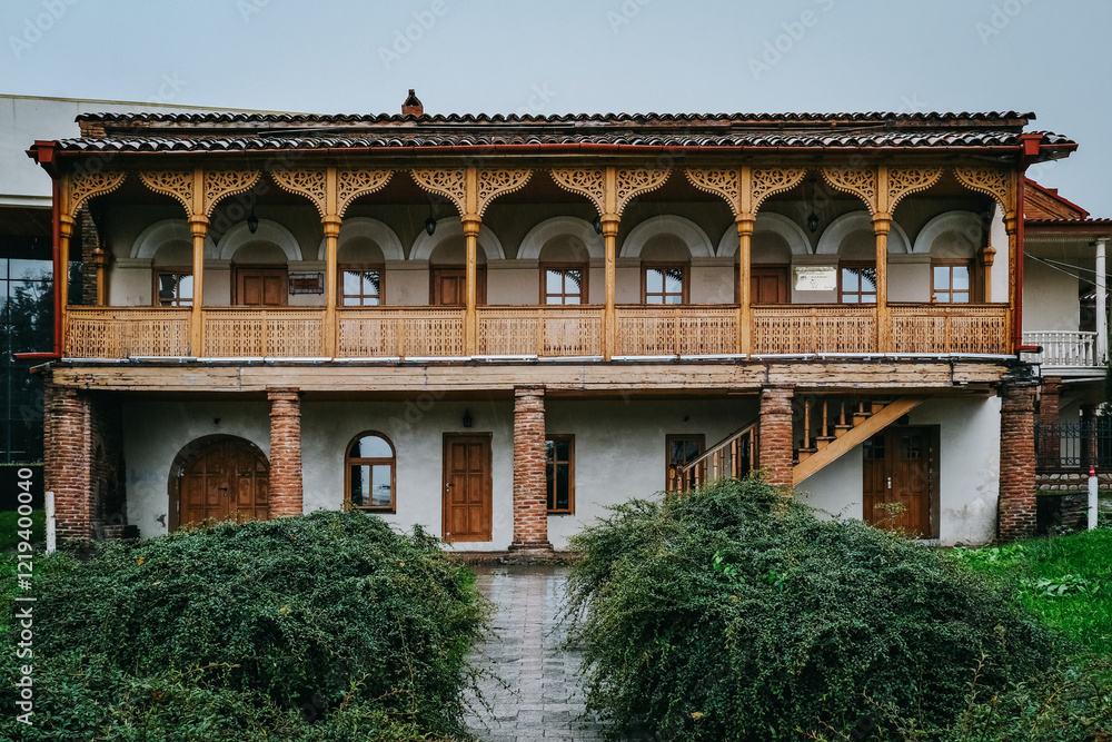 Obraz premium Tourist office of the city of Telavi, the capital of Kakheti (Georgia), located in a beautiful building with traditional Georgian architecture