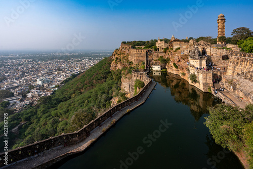 India. Rajasthan. Chittorgarh. General view of Chittor Fort and the gaumukh Reservoir
