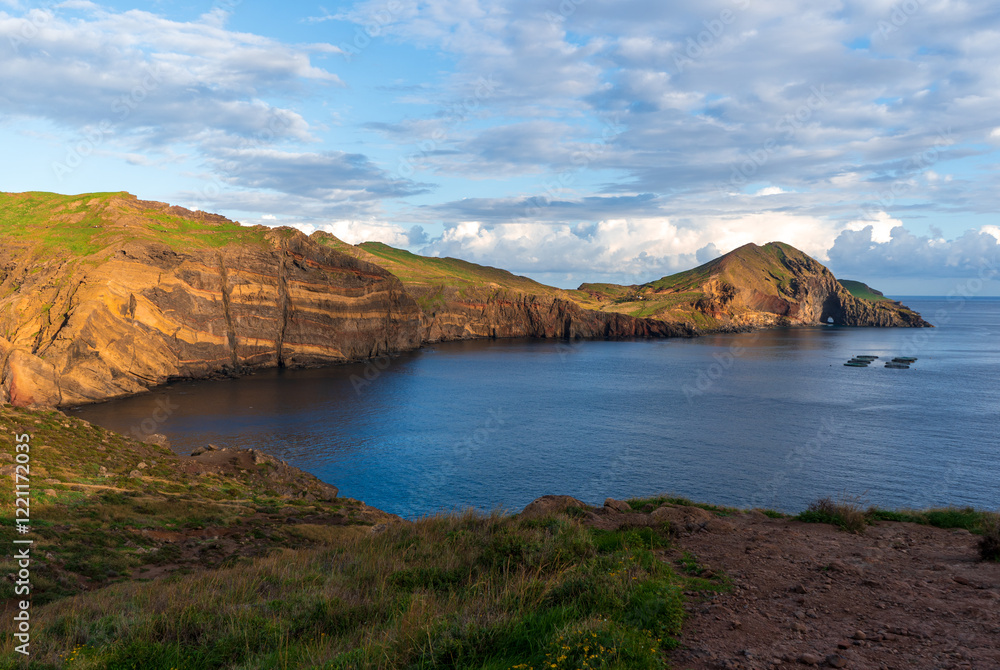 Fototapeta premium Ponta de São Lourenço, a peninsula on the eastern tip of Madeira Island. Beautyful coastal landscape with rugged cliffs and view of the Atlantic Ocean.