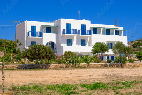 Obraz na płótnie Typical Greek summer villa on Ano Koufonisi island. Small Cyclades, Greece w salonie