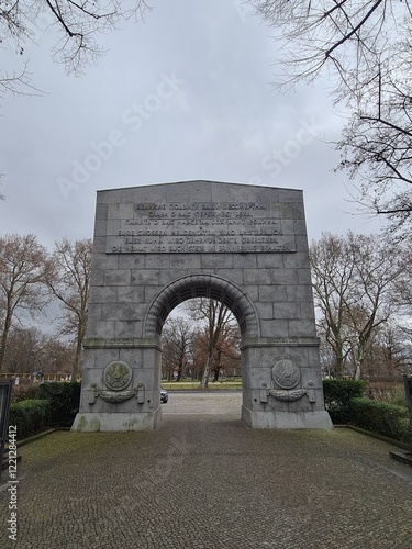 Eingangstor zum sowjetischen Ehrenmal an der Puschkinallee in Berlin photo