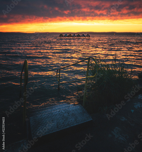 Obraz na płótnie Sunset over lake Balaton, Hungary w salonie