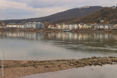 Winter am Mittelrhein; Blick auf Königswinter mit Petersberg photo