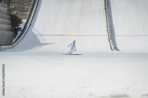 Foto Ski jumping practice session at Planica, a famous ski sports center in Slovenia