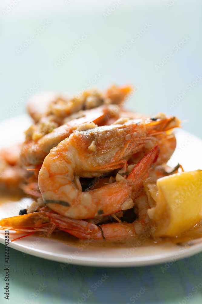 spanish garlic shrimp tapas