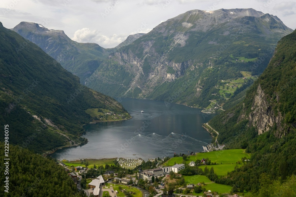 Obraz premium geiranger Fjord in Norway 