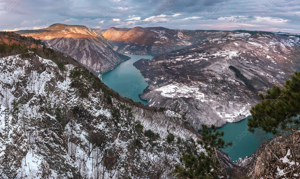 Winter Sunrise at Viewpoint in Tara National Park