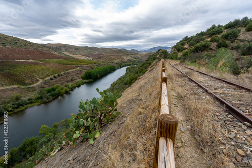 Bilde på lerret Train line and tunnel belonging to the current tunnel route between la Fregeneda and Barca D Alva