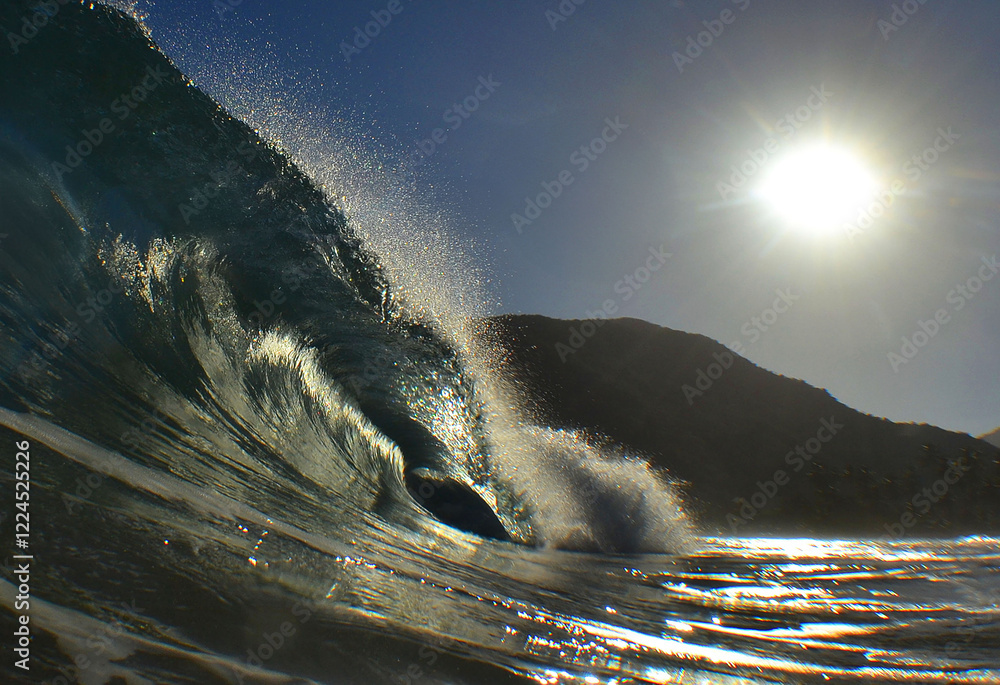 Φωτογραφία A beautiful wave on a beach on the coast of Venezuela in the Caribbean Sea
