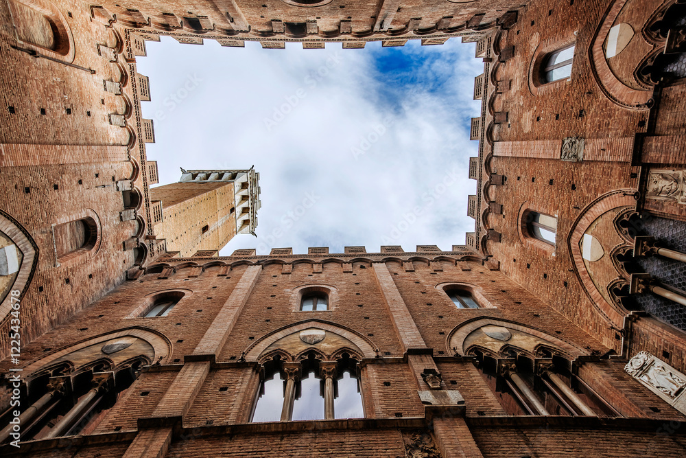 Obraz premium Torre del Mangia, Siena