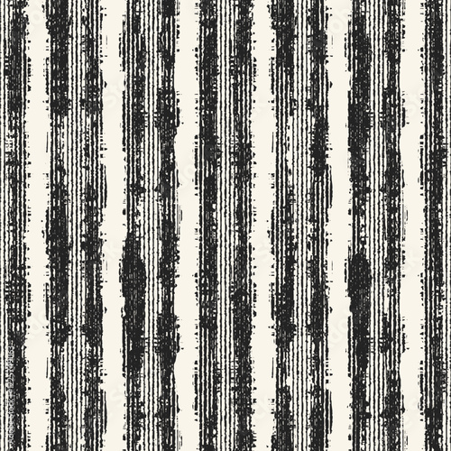 Monochrome Grain Broken Stripe Pattern