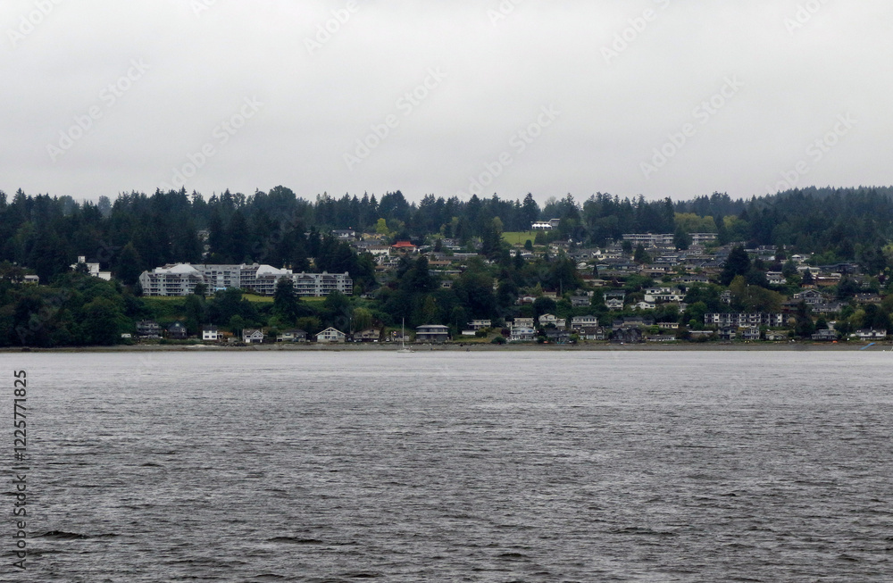 Fototapeta premium L'océan vers l'île de Vancouver, sur la côte Pacifique du Canada
