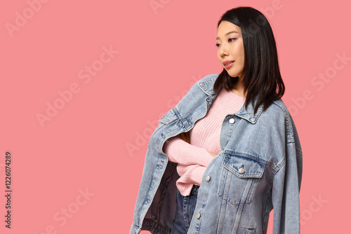 Beautiful young Asian woman...