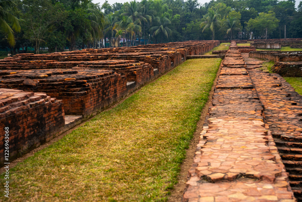 Obraz premium Ancient Ruins of Paharpur Buddhist Monastery in Badalgacchi Upazila, Rajshahi, Bangladesh