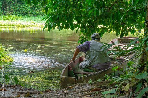 Les paysages de la forêt amazonienne dans le parc national du madidi en Bolivie vers Rurrenabaque  photo