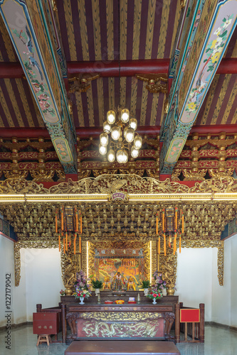 Obraz na płótnie View of Phra Mae Bang Klao Statue inside the Buddhist temple of Wat Dhammakatanyu (Xian Lo Dai Tien Gong). Taiwanese art style, use it as your Wallpaper, Poster and Copy space, Selective focus. w salonie