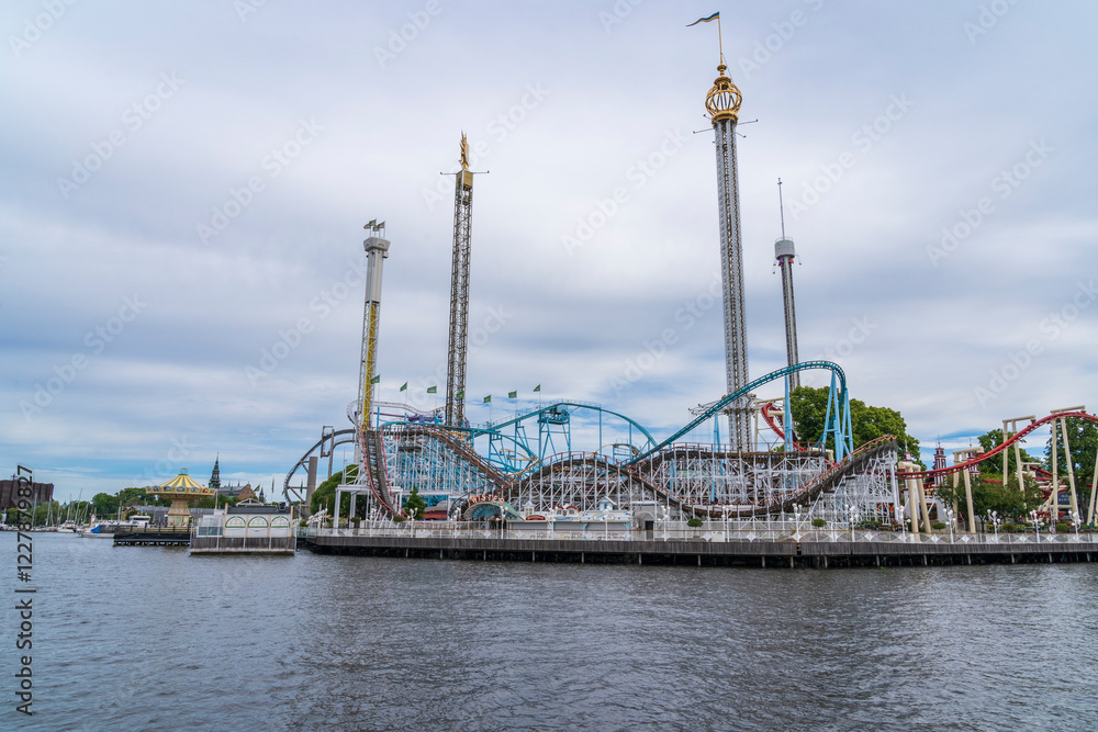 Obraz premium Grona Lund from the water in Stockholm