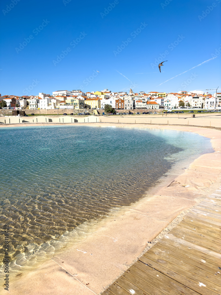 Obraz premium Figueira da Foz Beach with a Beach Pool