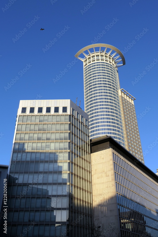 Obraz premium Hochhaus in Frankfurt