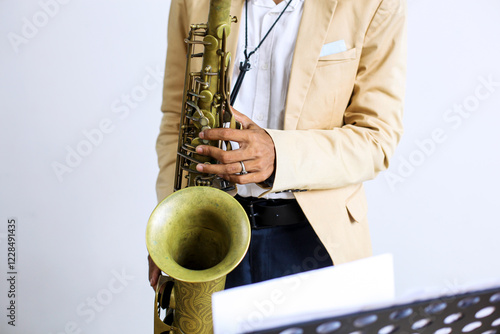 Canvas Print Close-up Fingers Pushing The Keys Playing Saxophone