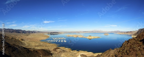 Lake Mead Lakeview Overlook, view over the lake and Lake Mead Marina, near Hoover Dam, Boulder City, formerly Junction City, Nevada, USA, North America