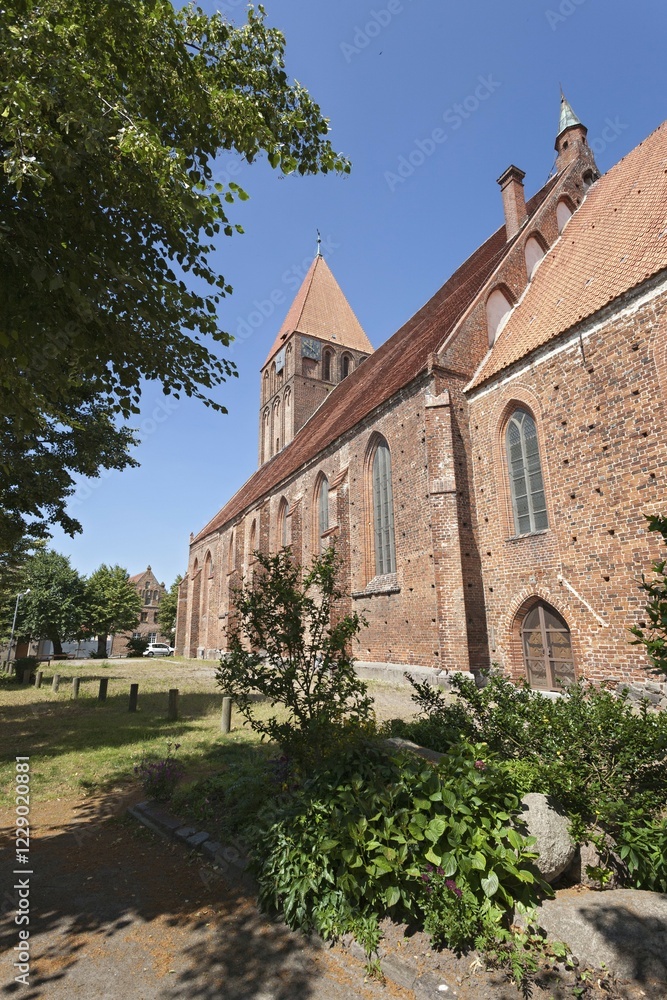 St. Mary's Church, Grimmen, Mecklenburg-Western Pomerania, Germany, Europe St. Mary's Church, Grimmen, Mecklenburg-Western Pomerania, Germany, Europe