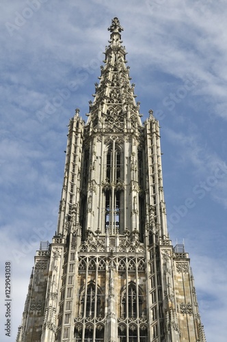 Ulmer Muenster church, Ulm Minster, 161.53m, tallest church tower in the world, Muensterplatz square, Ulm, Baden-Wuerttemberg, Germany, Europe photo