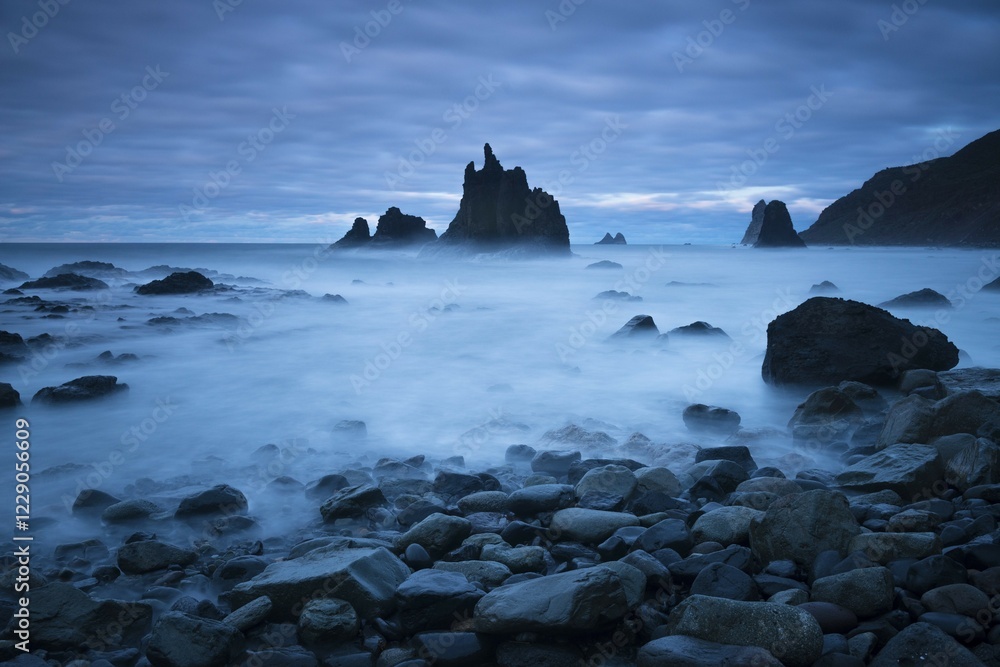 Obraz premium Rocky beach, Playa de Benijo, Taganana, Macizo de Anaga, Canary Islands, Tenerife, Spain, Europe