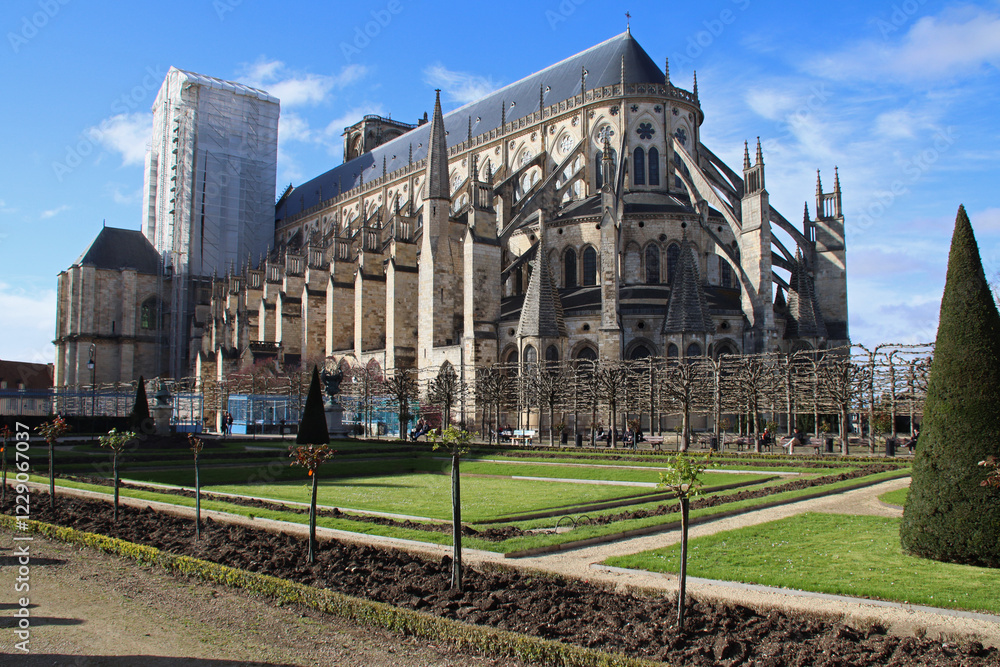 Fototapeta premium gothic cathedral (st étienne) in bourges in france