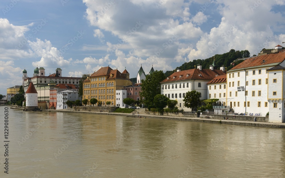 Fototapeta premium Jesuit church St. Michael and Schaiblingsturm on the quay of the Inn, River Inn, Old Town, Passau, Lower Bavaria, Bavaria, Germany, Europe