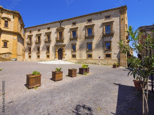 Konstfotografi The Palazzo Trigona in Piazza Duomo, Piazza Armerina, Province of Enna, Sicily,