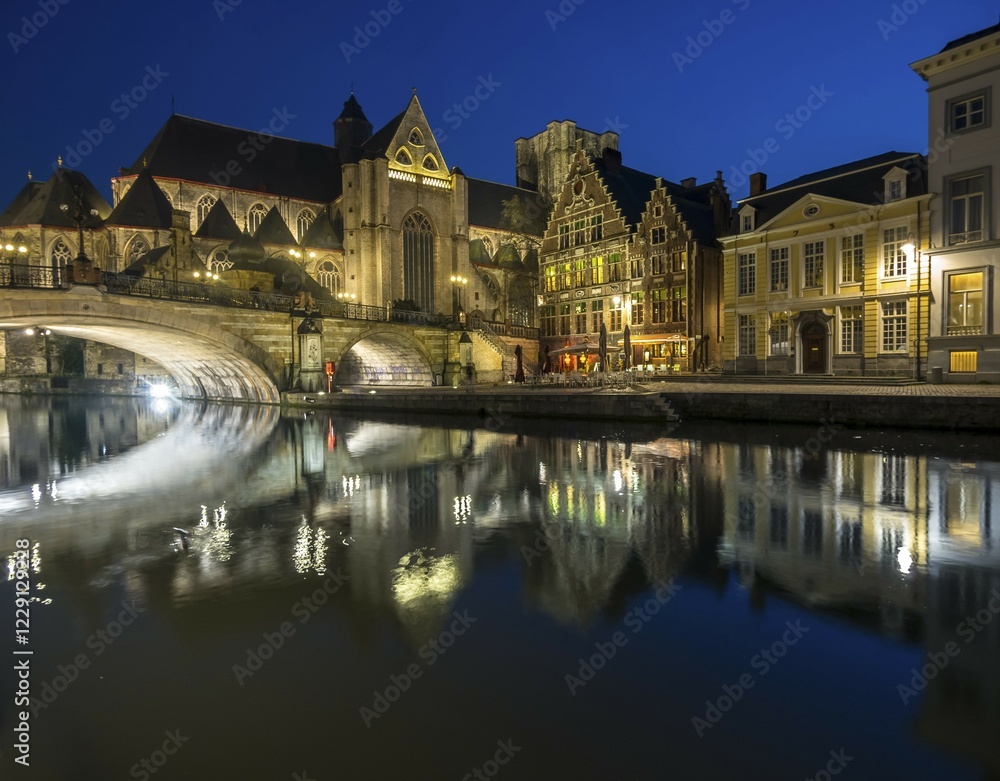 Naklejka premium St. Michael bridge on Graslei and Korenlei, with St. Nicholas Church, Ghent, Flanders, Belgium, Europe