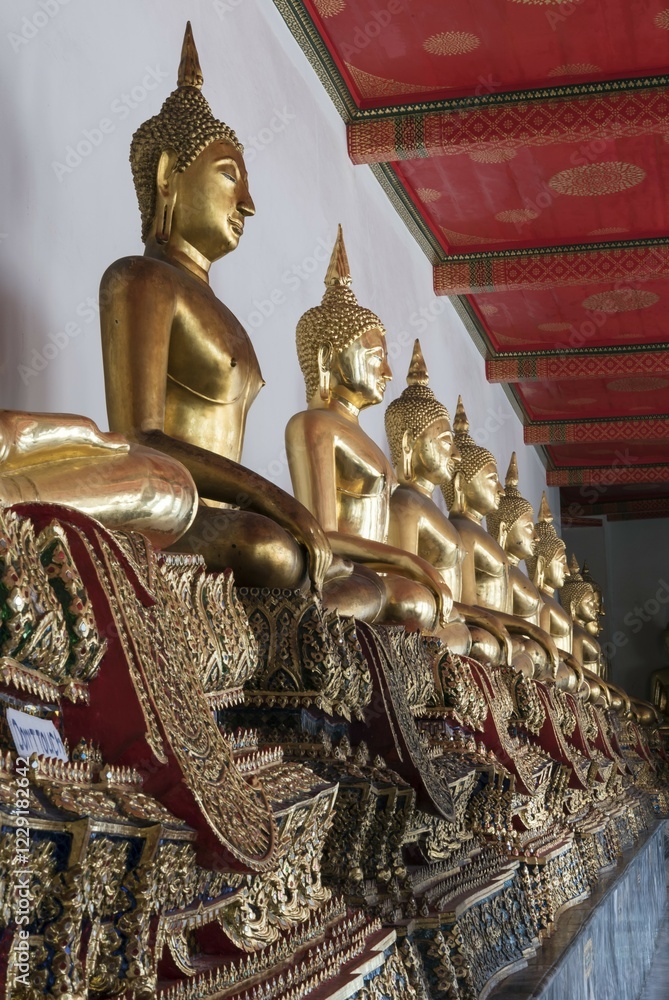 Fototapeta premium Buddha statues, Wat Pho Temple, Bangkok, Thailand, Asia