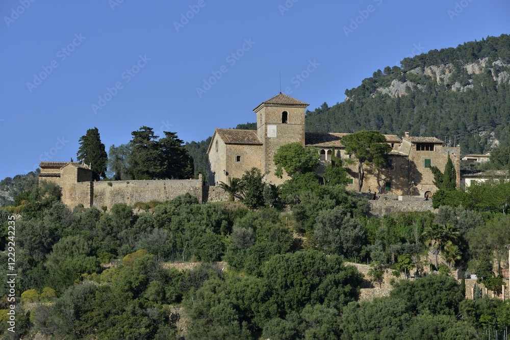 Iglesia de San Juan Bautista church, Deià, Serra de Tramuntana, Majorca, Balearic Islands, Spain, Europe Iglesia de San Juan Bautista church, Deià, Serra de Tramuntana, Majorca, Balearic Islands, Spain, Europe