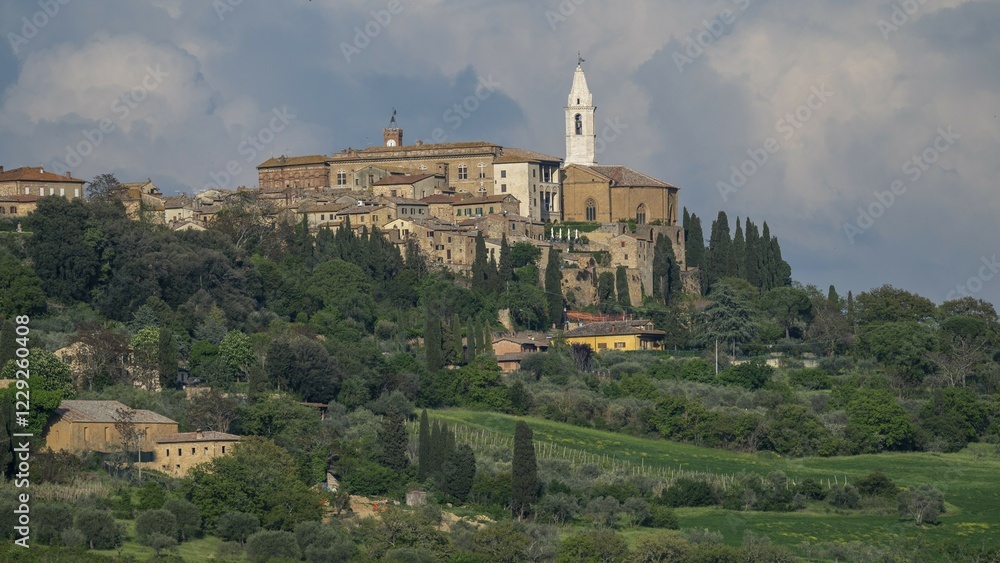 Fototapeta premium View of Pienza, Val dOrcia, Orcia Valley, UNESCO World Heritage Site, Siena Province, Tuscany, Italy, Europe