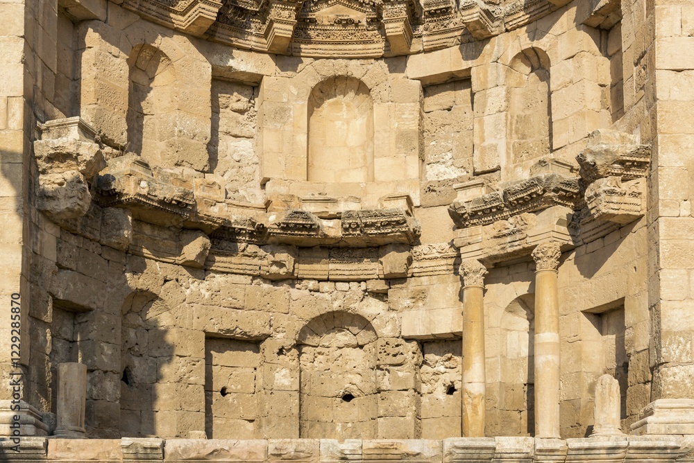 Fototapeta premium Nymphaeum fountain, Jerash, Jordan, Asia