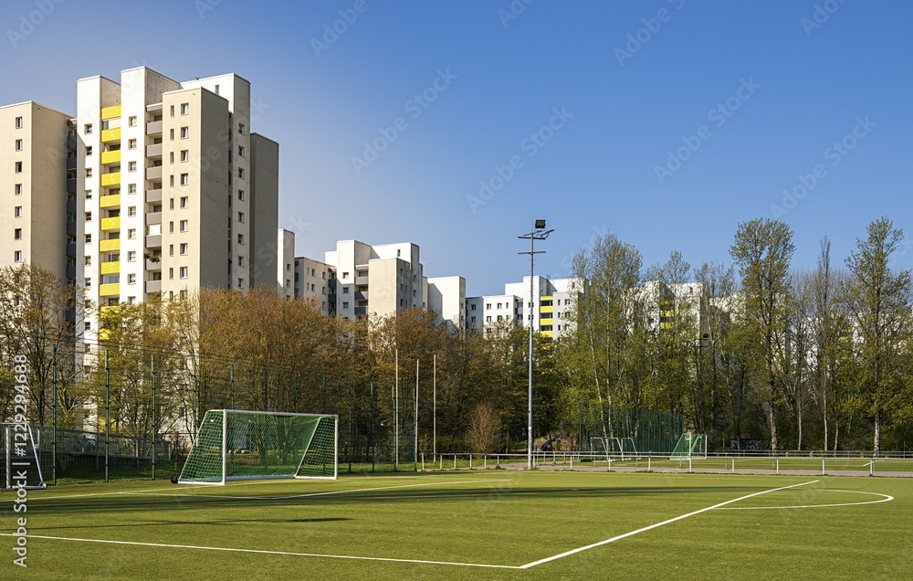Φωτογραφία Football field and high-rise buildings in the Märkisches Viertel residential are