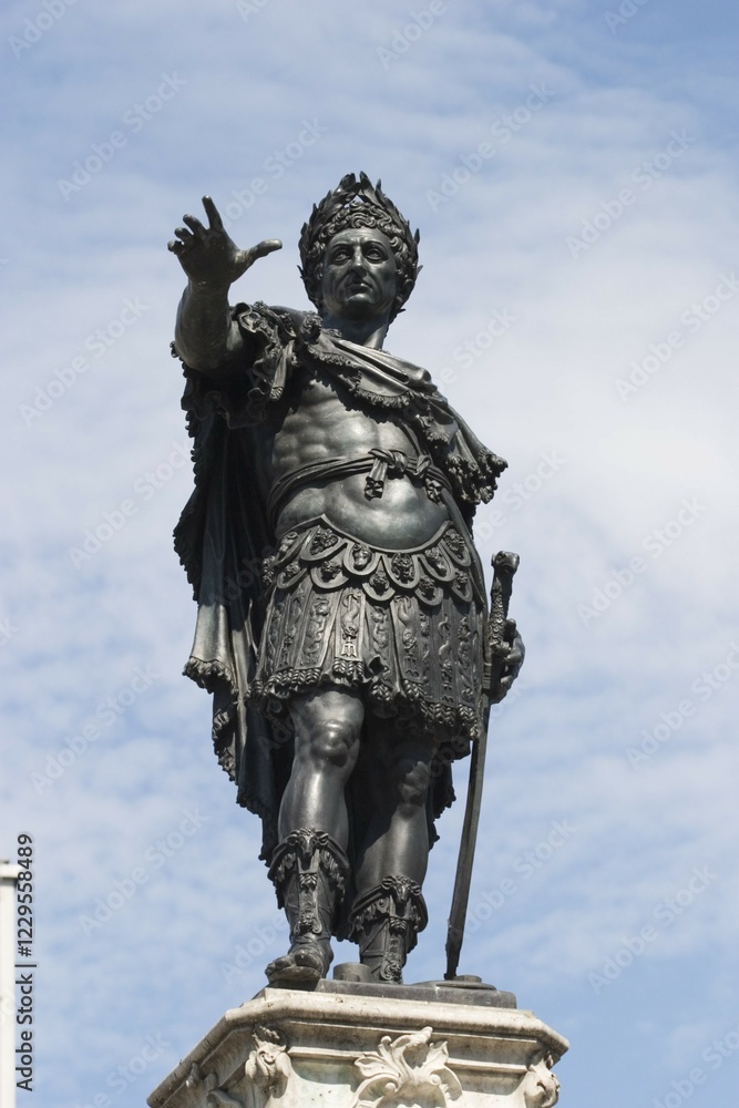 Obraz premium Bronze statue emperor Augustus memorial in Augsburg - Germany