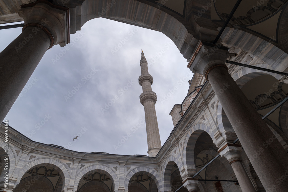 Fototapeta premium Blue Mosque in Istanbul, Turkey