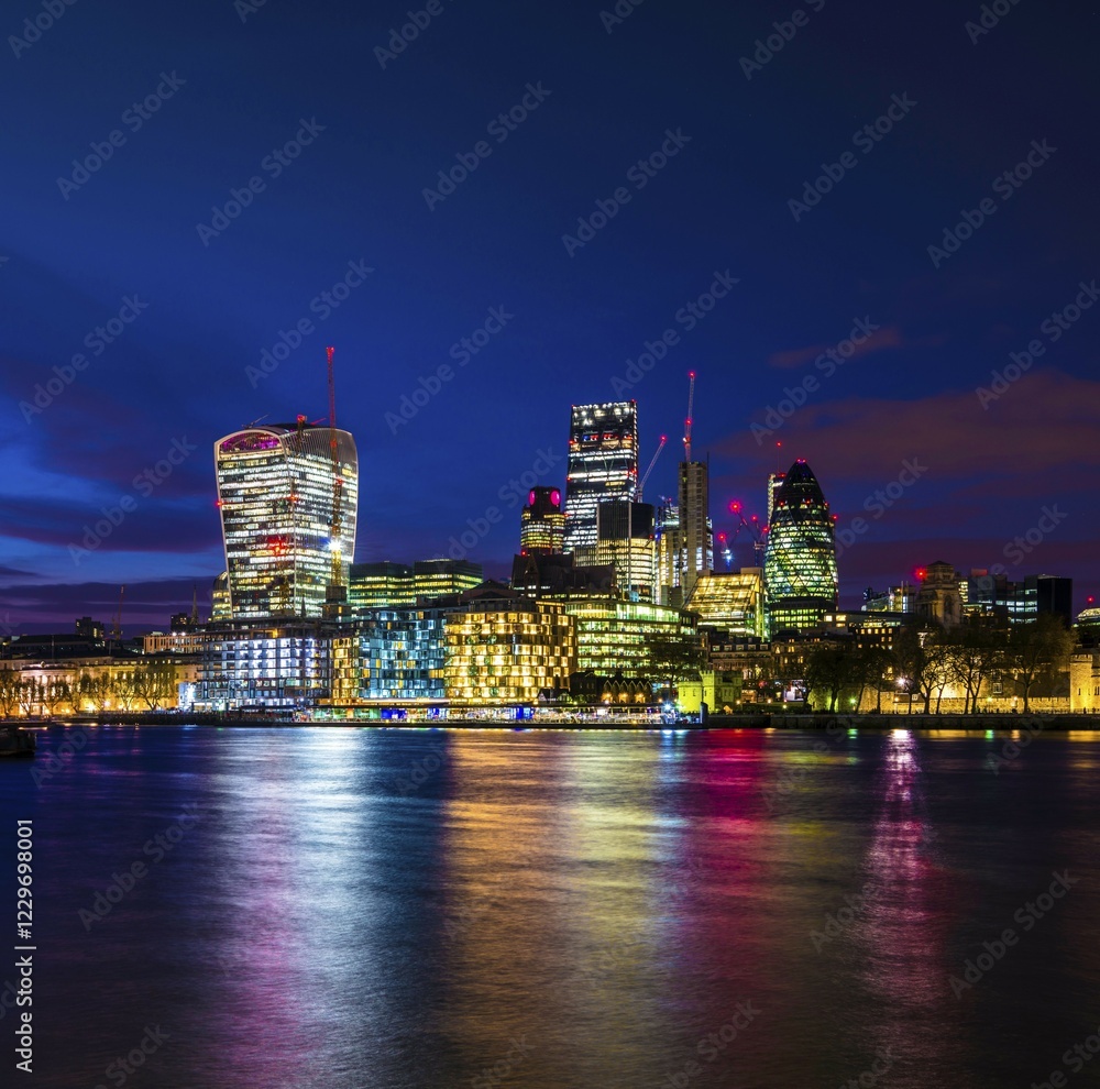 Obraz premium Skyline of the City of London, with Gherkin, Leadenhall Building and Walkie Talkie Building, night shot, London, England, United Kingdom, Europe