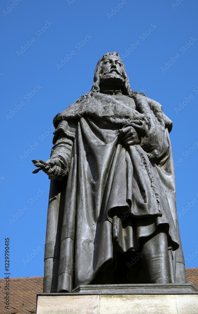 Obraz premium Monument with a statue of Albrecht Dürer, Nuremberg, Middle Franconia, Franconia, Bavaria, Germany, Europe