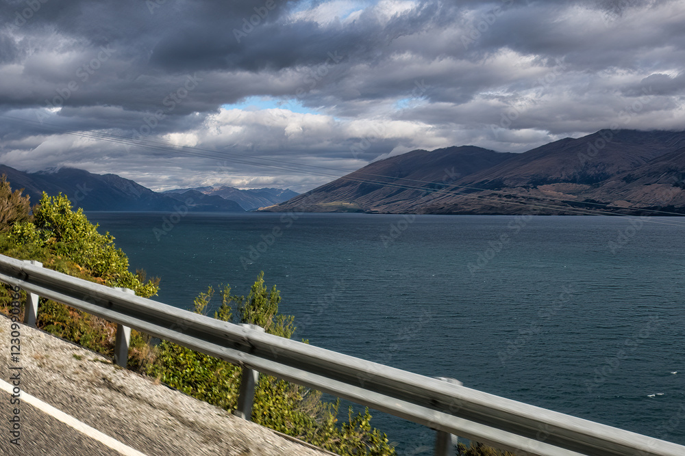 Obraz premium The mountains along both sides of Lake Hawea near Wanaka