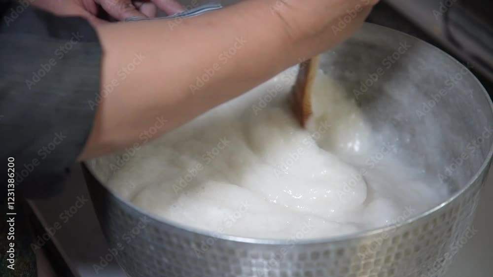 こんにゃくを作る女性 こんにゃくを作る女性