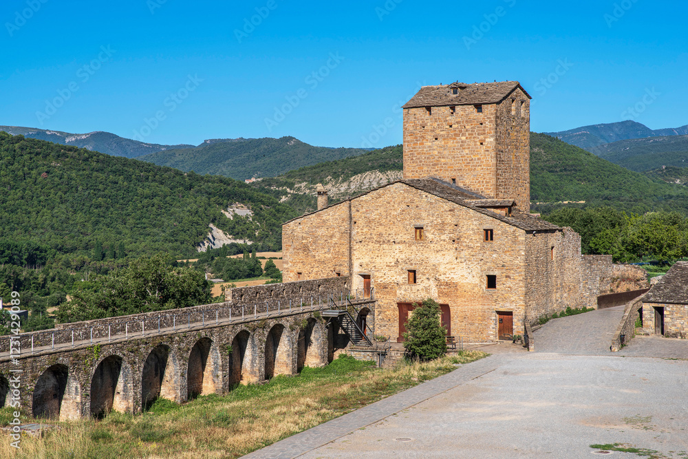 Fototapeta premium Architecture of the medieval town of Ainsa in the Pyrenees, Spain 