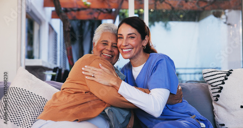 фотографія Old woman, nurse and portrait with hug on sofa for healthcare support, medical service and bonding together