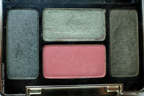 eye shadow pallette