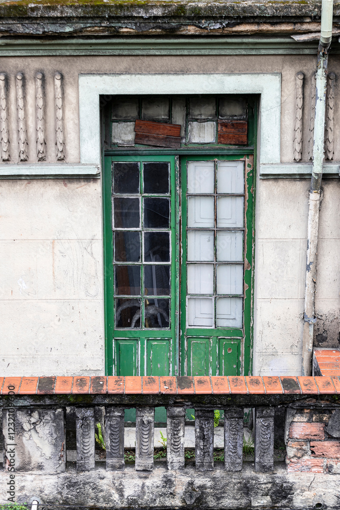Naklejka premium Old building around the Joao Goulart viaduct in the center of the city of Sao Paulo, Brazil